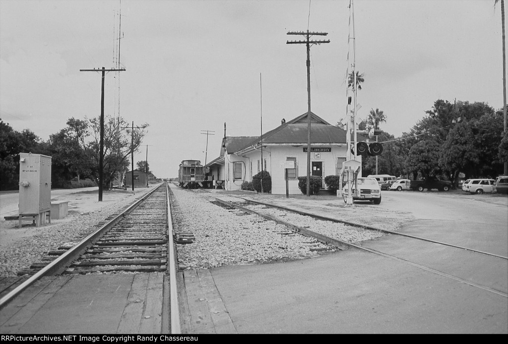 Mulberry, Florida Depot